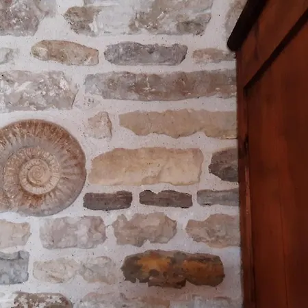 펜션 Charmante Maison De Pays Dans Le Centre De St Denis D'oleron Saint-Denis-dʼOléron