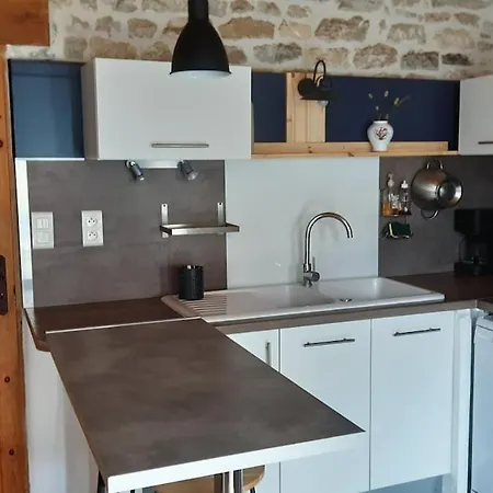 Semesterbostad Charmante Maison De Pays Dans Le Centre De St Denis D'oleron *