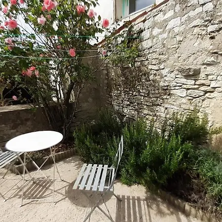 Hébergement de vacances Charmante Maison De Pays Dans Le Centre De St Denis D'oléron