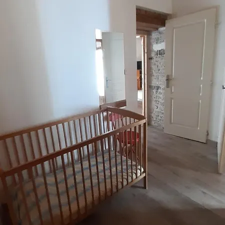 Charmante Maison De Pays Dans Le Centre De St Denis D'oleron * Saint-Denis-dʼOléron